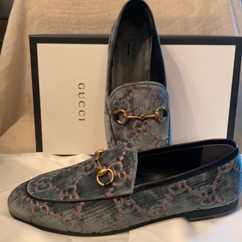 NWT Gucci New Jordaan Loafer Women’s Velvet